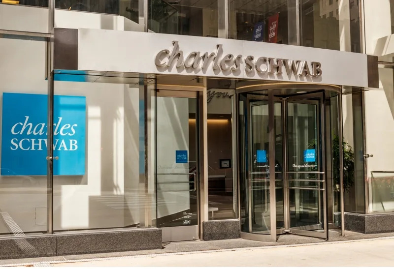 Schwab’s First Active Bond ETF takes on JPST, MINT