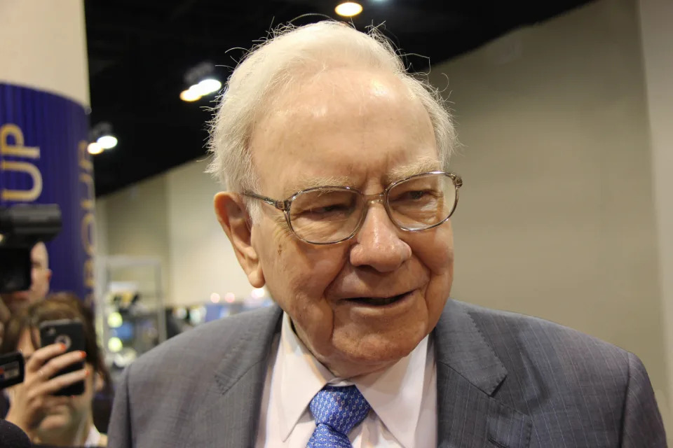 2 No-Brainer Warren Buffett Stocks to Buy Right Now