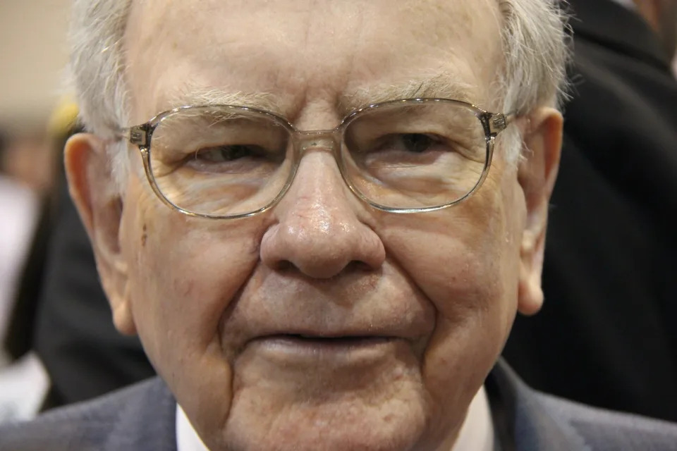 Warren Buffett's $5.4 Billion Warning to Wall Street Foreshadows Trouble to Come