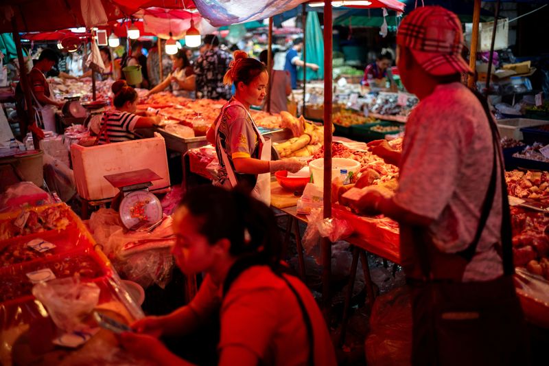 Thai inflation quickens in Oct but still below central bank target