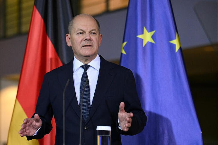 Pressure mounts on Germany's Scholz to trigger election after coalition collapse