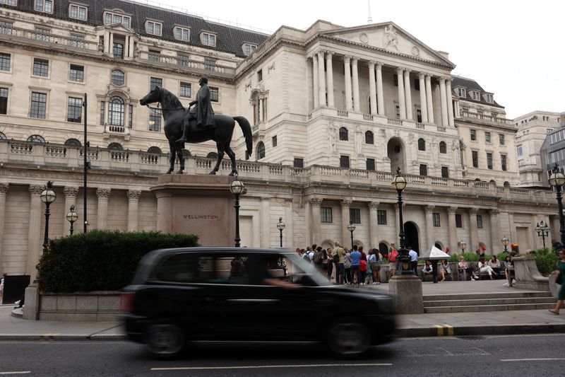 Bank of England readies new rate cut as budget hangs over outlook