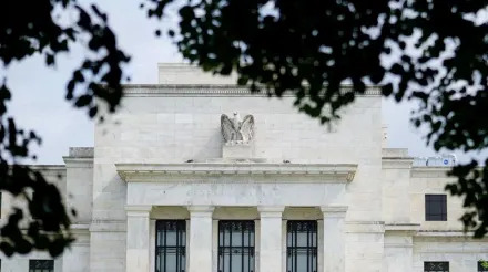 US banks saw weaker loan demand in the third quarter, Fed survey shows