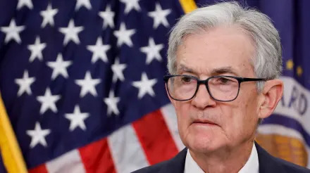 Fed’s Powell Says No Need to Hurry Rate Cuts With Economy Strong