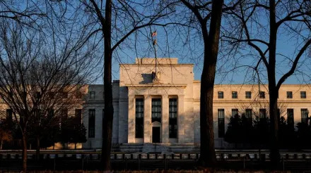 Morning Bid: Fed draws veil over post-election easing