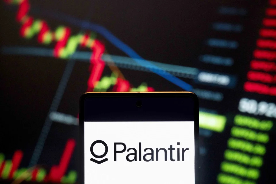 Palantir Stock Rises as It Shifts Listing To Nasdaq