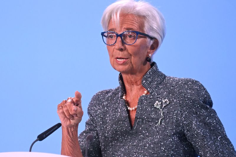 ECB's Lagarde renews integration call as trade war looms