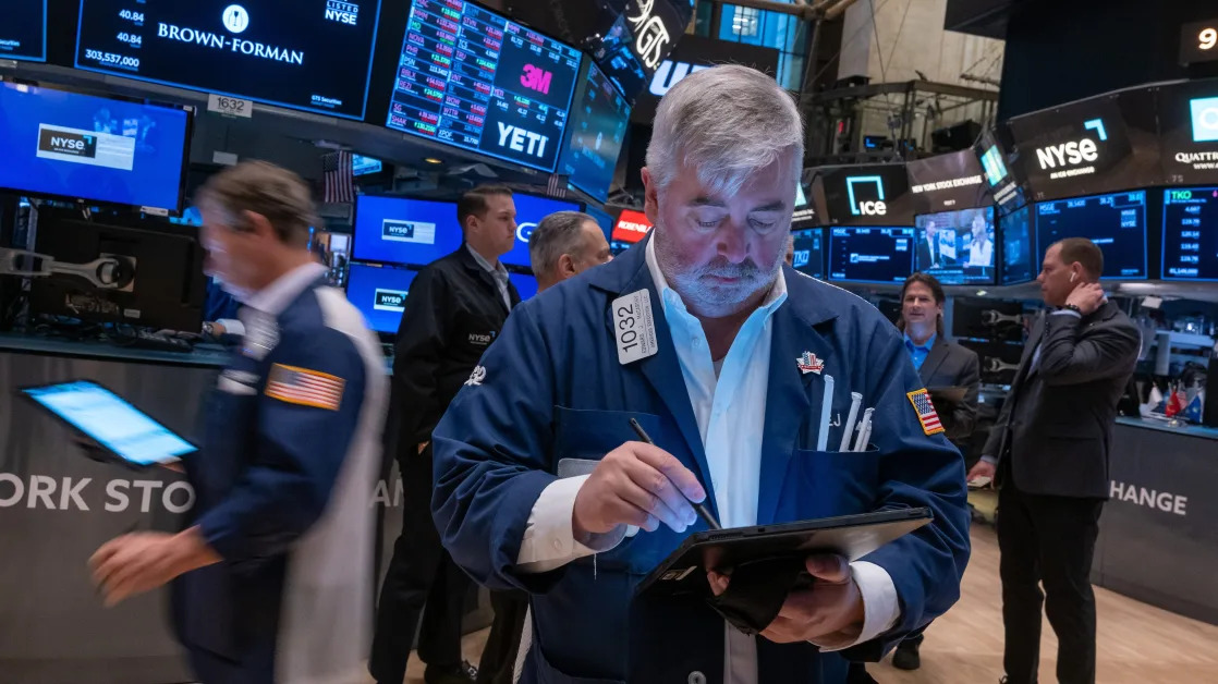 Stock market today: Indexes slide as tech sell-off ends 7-day winning streak