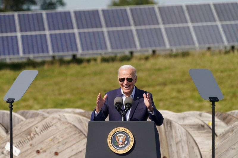 US to decide on another round of solar panel tariffs