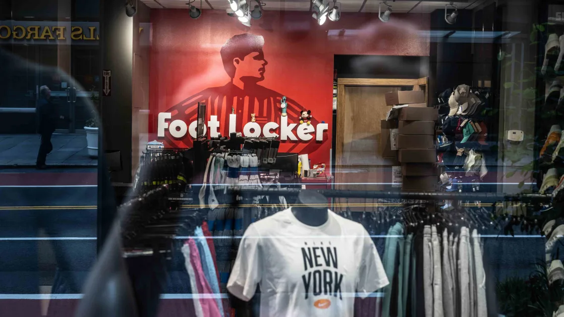 Foot Locker Stock Stumbles on Surprise Loss, Slashed Guidance