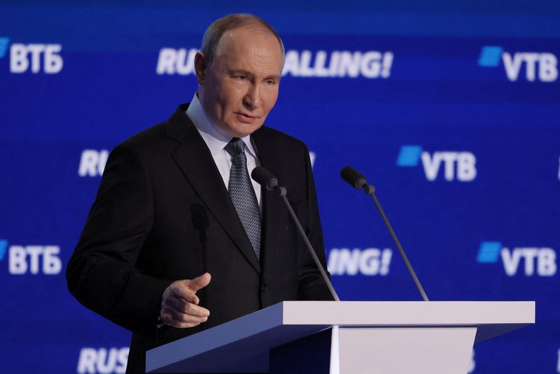 Russia's Putin questions the need for dollar forex reserves, touts bitcoin