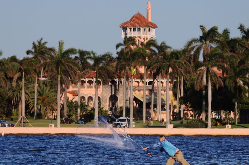 Startup asset manager opposing DEI-linked investing plans Mar-a-Lago rollout