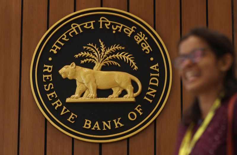 India cenbank steps in to support growth with more liquidity; keeps key rate steady