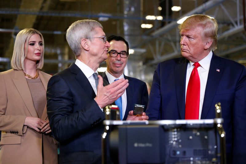 Apple CEO Tim Cook to meet with Trump on Friday