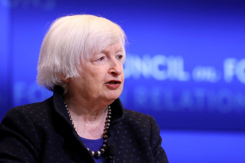 Exclusive-Yellen warns incoming Trump team against interfering with bank supervision