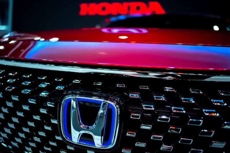 Experts on Honda and Nissan's talks to deepen ties