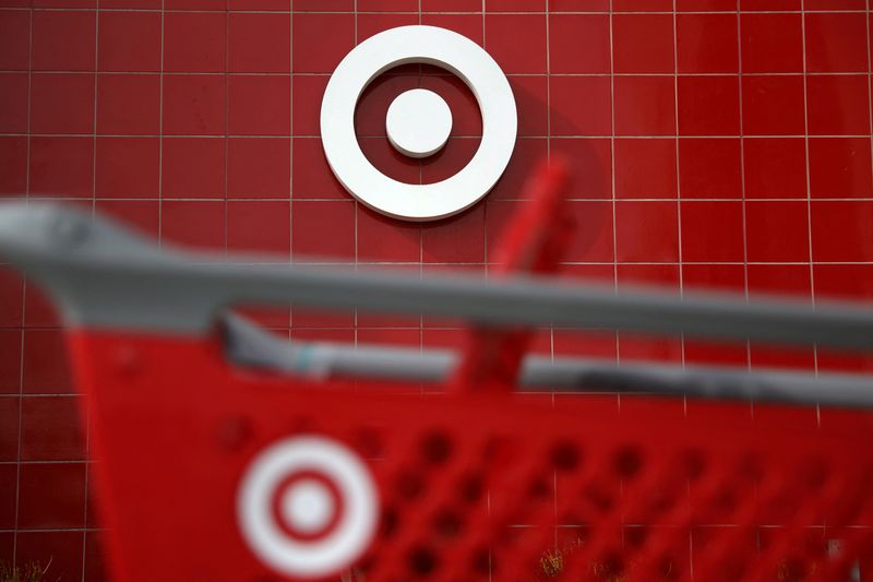 Analysis-Target's holiday advertising push will only take it so far, investors say