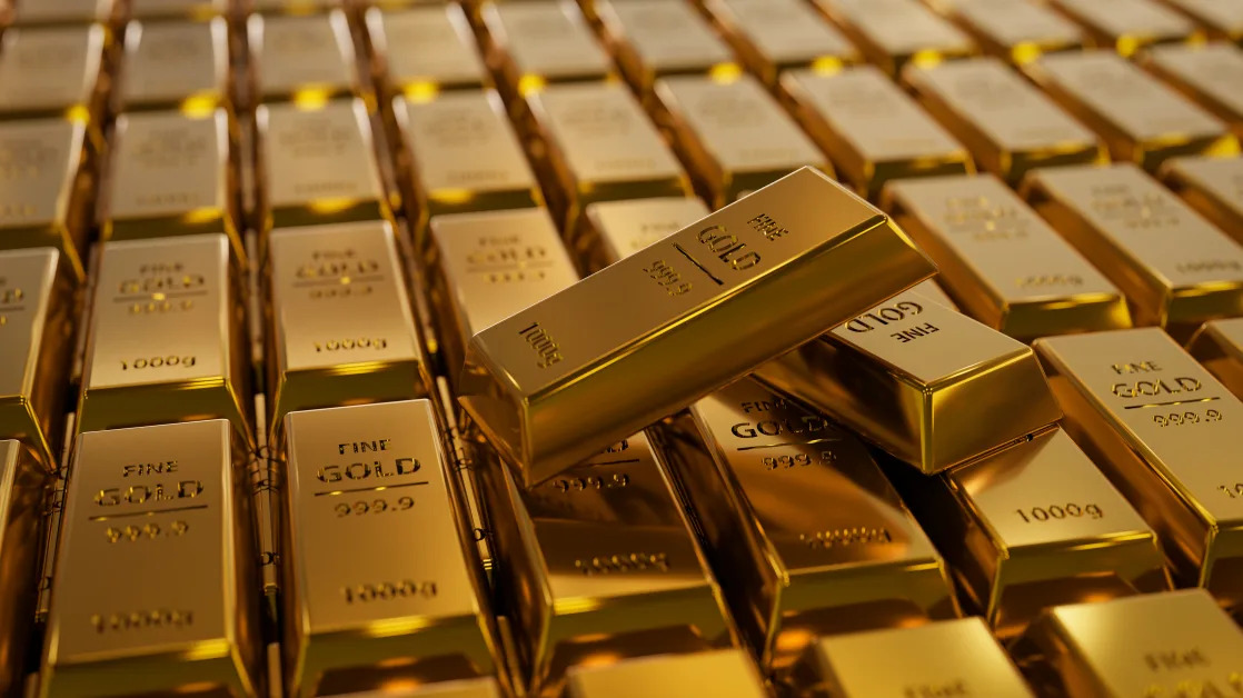 Gold just saw its biggest yearly gain since 2010 — here's why Wall Street says prices will go even higher