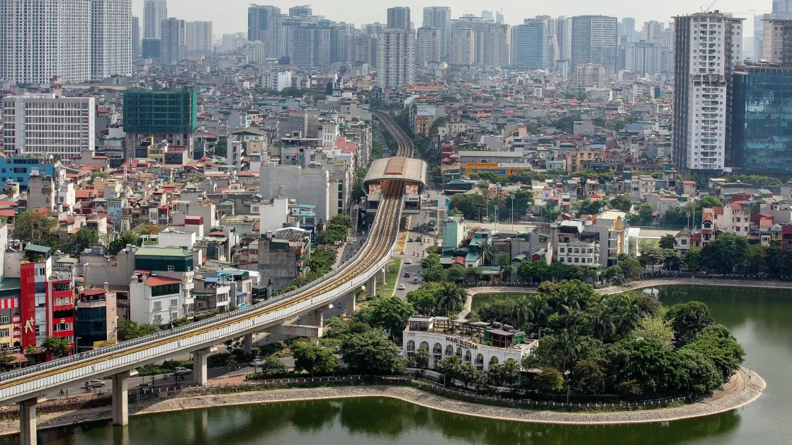 Vietnam Closely Watching FX Market After Dong Fell to Record