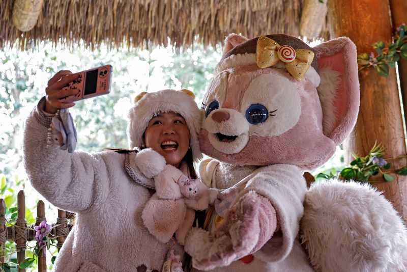 Pink fox 'Linabell' wins Chinese hearts as Disney taps emotional economy