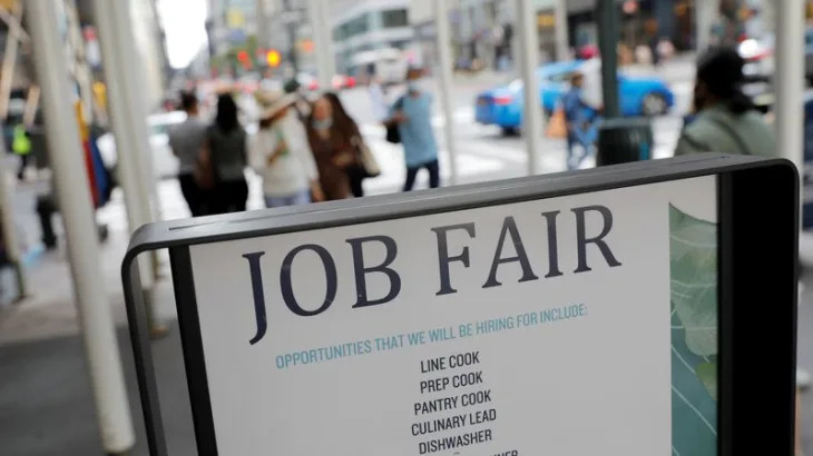 US weekly jobless claims at 11-month low amid labor market stability