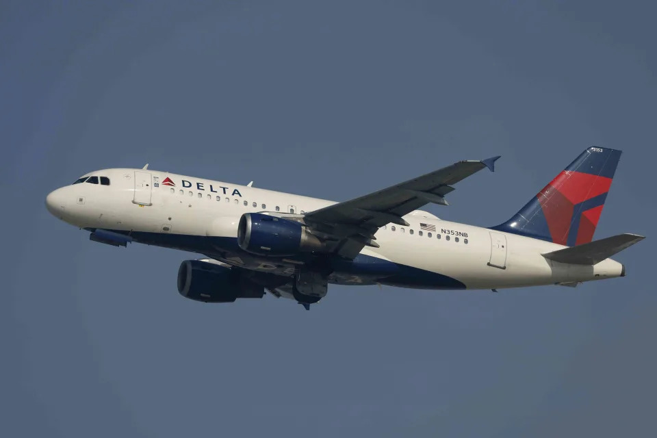 Delta Air Lines Stock Rises as Revenue, Adjusted Earnings Top Estimates