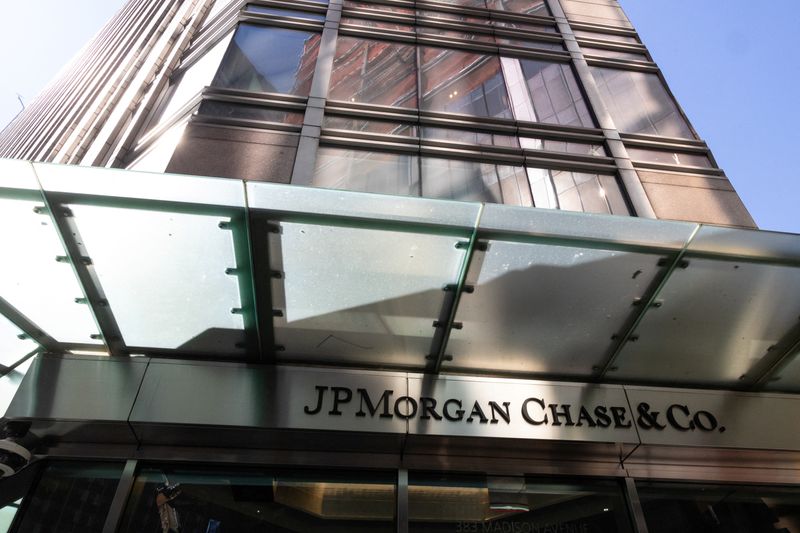 JPMorgan asks staff to return to office five days a week, prompting complaints