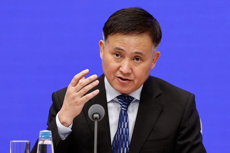 China's central bank chief vows to supply ample liquidity