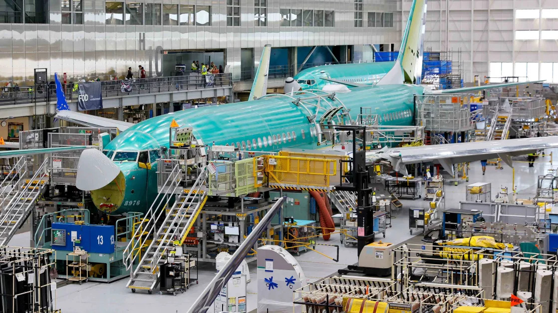 Boeing Stock Falls on Slowing Plane Deliveries