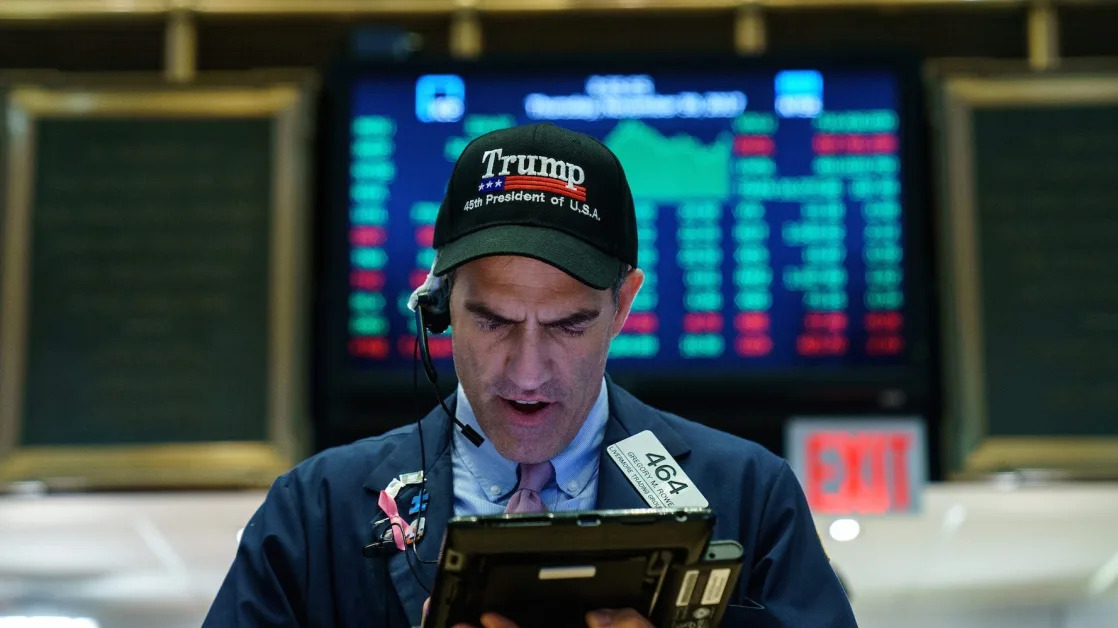 The stock market is on pace for its best week since Trump's election win