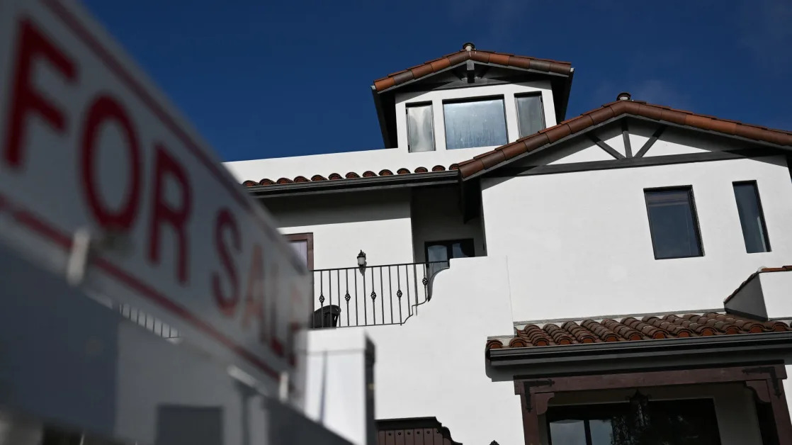 How extreme weather, high home prices could affect the 2025 housing market