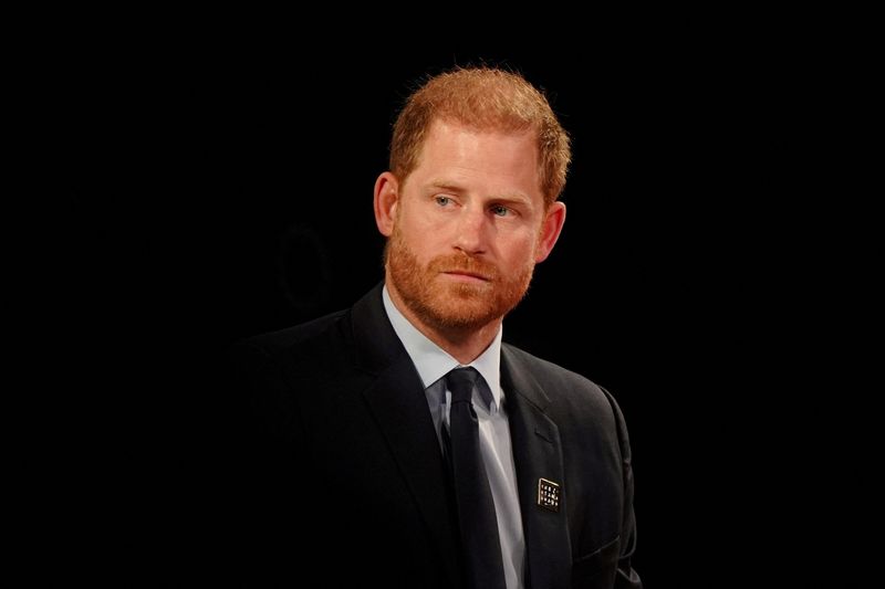 Prince Harry v Murdoch: lawyers due back in court after last-gasp deal talks