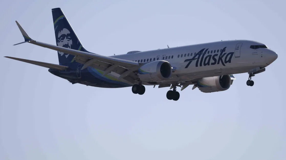 Alaska Air Group Stock Rises as Hawaiian Airlines Acquisition Powers Results