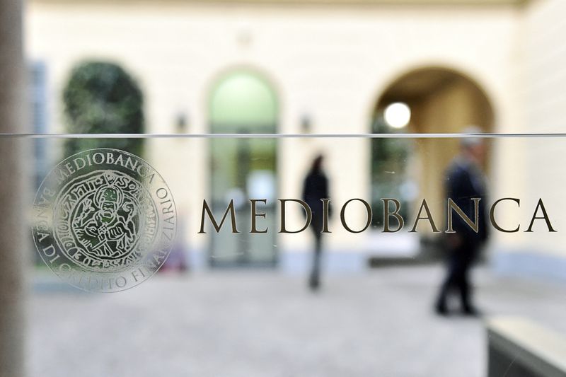 Mediobanca board to review MPS 13.3 billion euro bid on Tuesday, source says