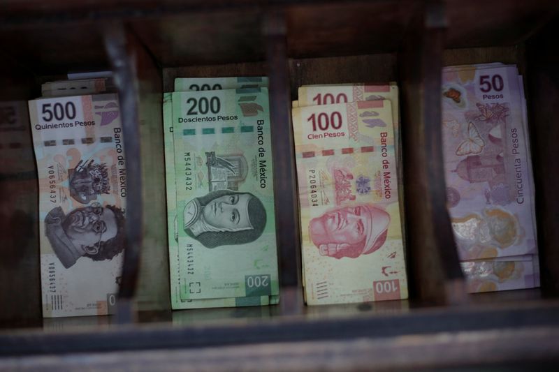 Analysis-Mexican peso tumbles, investors jittery after Trump's Colombia tariff scare