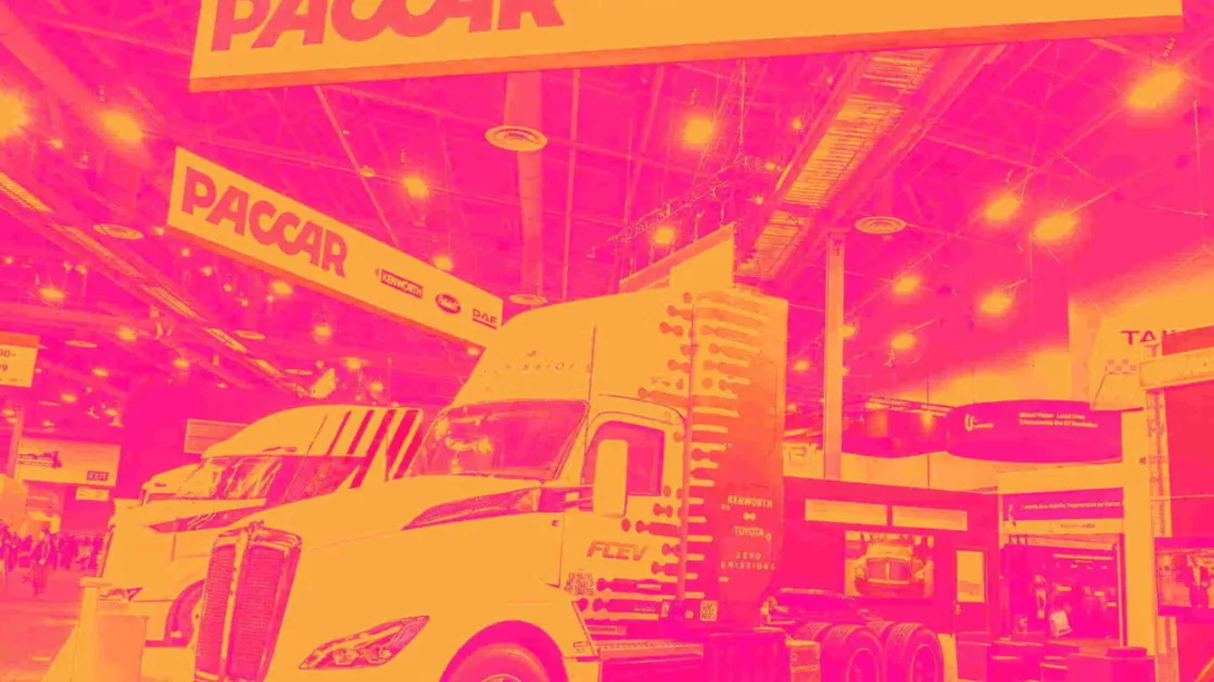 PACCAR (NASDAQ:PCAR) Misses Q4 Sales Targets