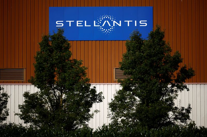 Stellantis pauses retooling at Canada factory slated to build Jeep Compass